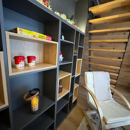 Chalet Frame *